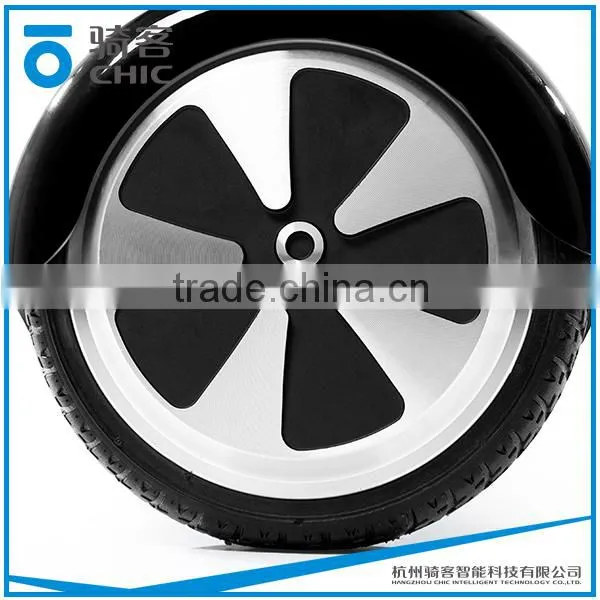 High Quality Small Wheel Electric Scooter With LED Lights photo-4