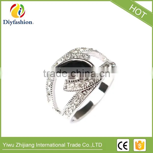 New Fashion Jewelry Beautiful Gold Crystal Rings For Women Love Engagement Ring Wedding Party Gift photo-3