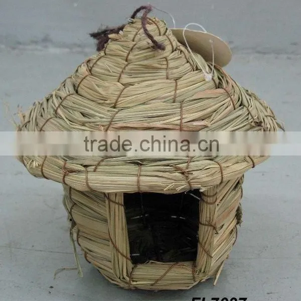 Garden Items Straw Bird House