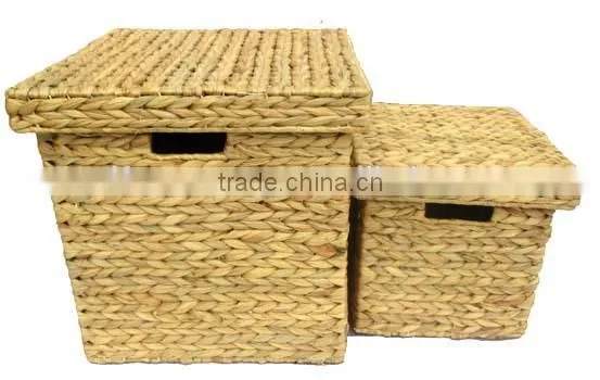 Water Hyacinth Storage Basket With Lid and Wood Handle photo-3