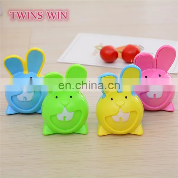2018 New China School School Stationery Items List Promotional High Quality Safety Convenience Mouse Shaped Knife Sharpener photo-3