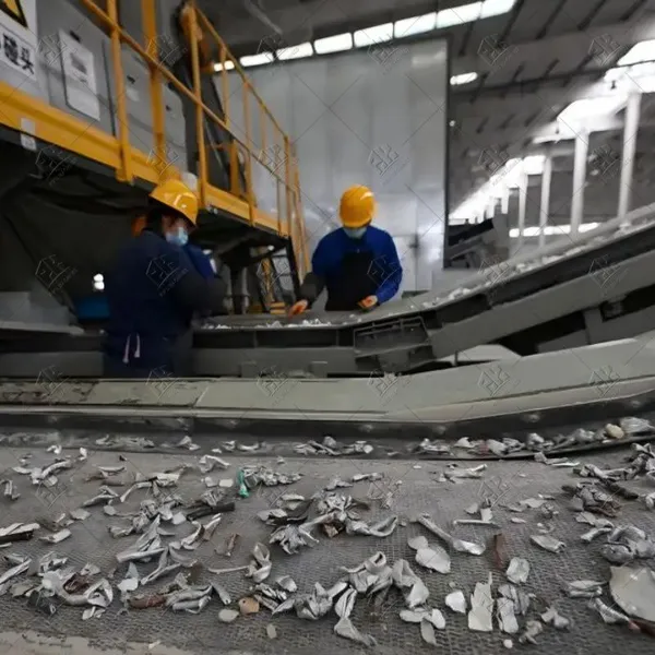 Used White Products Shredder While Products Scrap Recycling Equipment