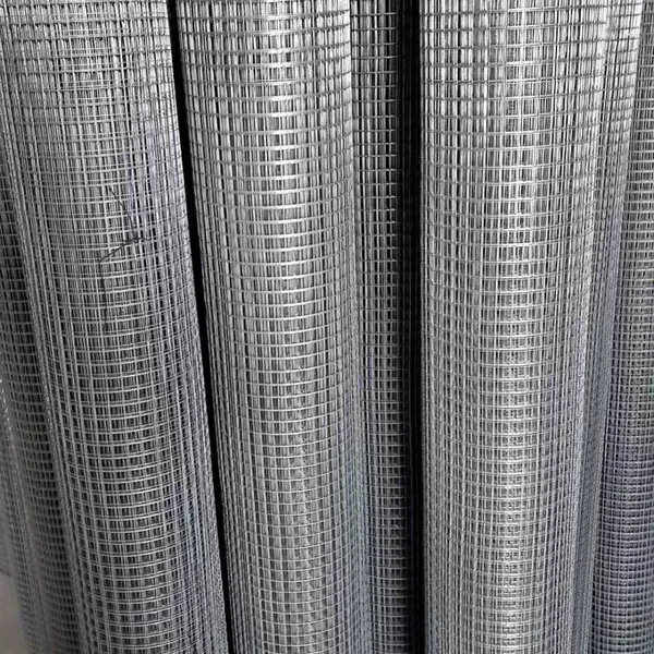 Welded Wire Mesh Rolls in Galvanized Iron Wire 0.5mm-14mm Gauge Free Samples photo-4