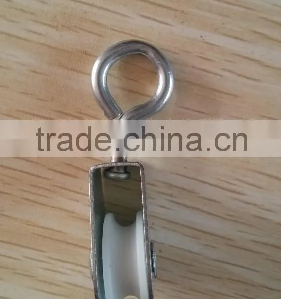 7/8" Swivel Nylon Rope Pulley photo-2
