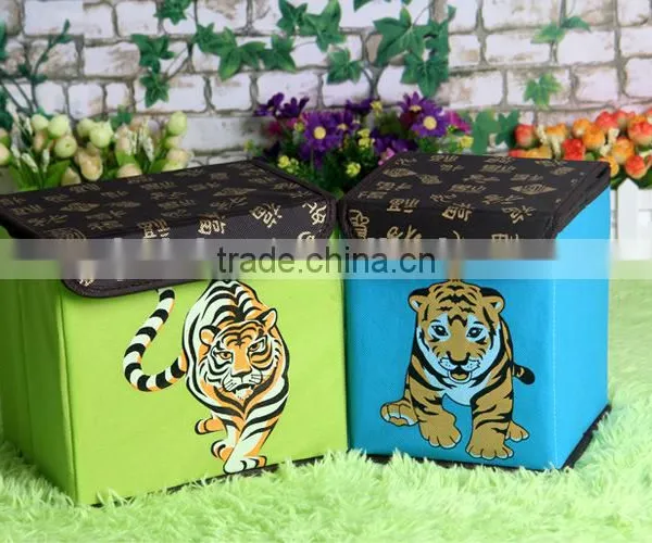 N497 Household Non Woven Box Foldable Storage Box Retro Chinese Pattern Home Storage Organization photo-4