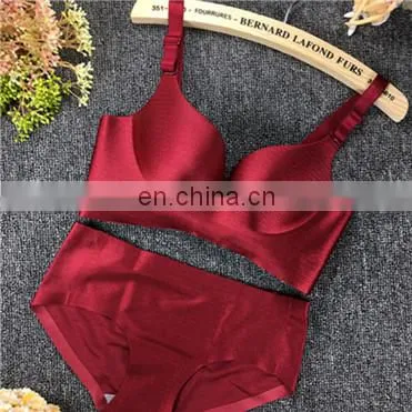 2017 European Style Fancy Sexy Deep v New Bra Panti Photo photo-4