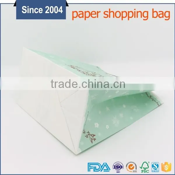 Color Printing Popular Die Cut Hole Handle White Kraft Paper Bags photo-2