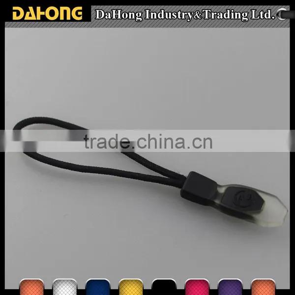 Different Shape Case Reversible Zipper Puller