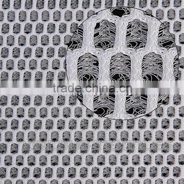 Polyester Knitted Black Yarn Sandwich Mesh Fabric for Sportwear photo-5