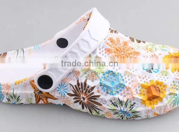 2016 JinJiang Factory New Design Water Transfer Printing EVA Clogs Women EVA Garden Shoes photo-3