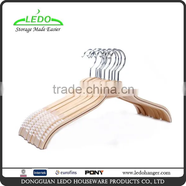 Durable Wooden Clothes Hangers Natural Finish With Soft Non-slip Stripes