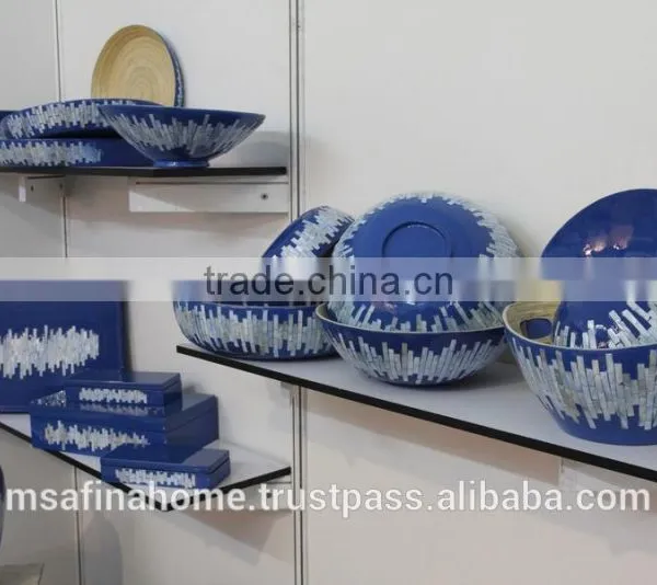 Round Lacquer and Mother of Pearl Bamboo Salad Bowl photo-2