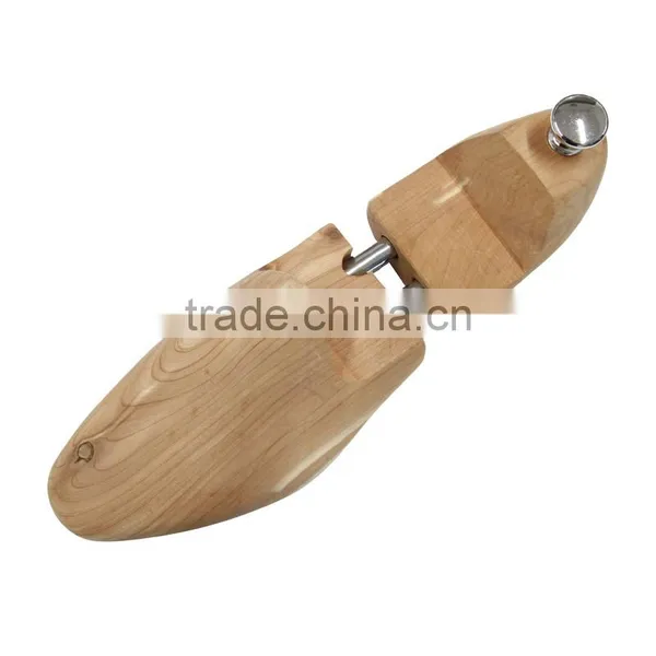 Factory Supply Top Selling Aromatic Red Cedar Wood Shoe Stretcher for Wholesale photo-2