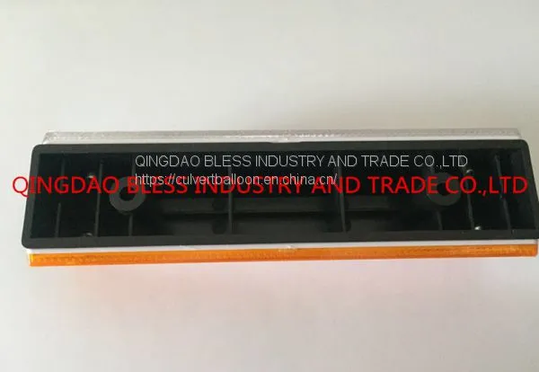 Wholesale High Quality Yellow Reflector Safety Road Delineator for GuardrailRectangle Reflective Delineator Plastic Guardrail Reflector High Quality Delineator Post Reflectors Road Signs photo-3