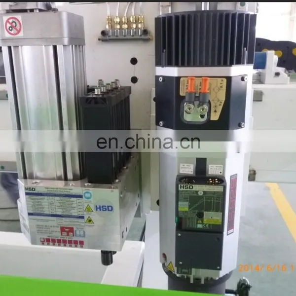 Singapore Imported of Jinan Auto Loading and Uploading Cnc Router photo-2