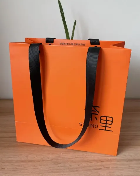 Wholesale of Customized Paper Bags, Clothing, Gifts, Shopping Paper Manufacturers photo-2