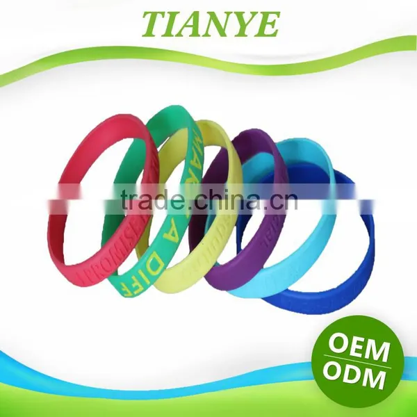 Newest Fashion Free Promotional Products Silicone Bracelet, Cheap Silicone Wristband photo-5
