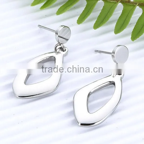2013 Traditional Chinese Earrings Imitation Jewellery in Silver