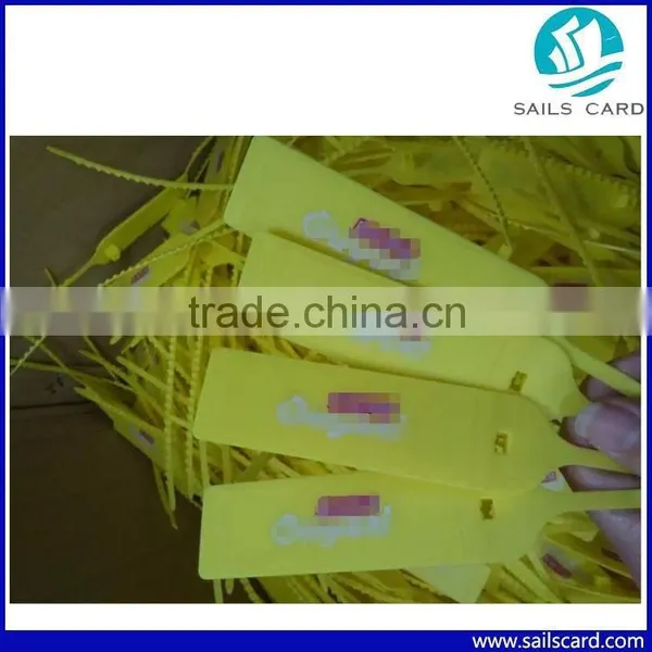 Long Read Range ISO18000-6C RFID Sealing Tag Zip Tie for Inventory photo-6