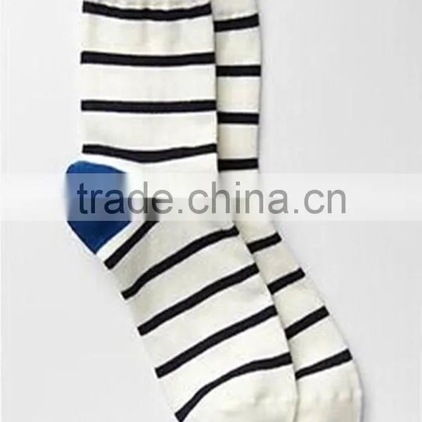 Personality Striped Cotton Female Socks photo-2