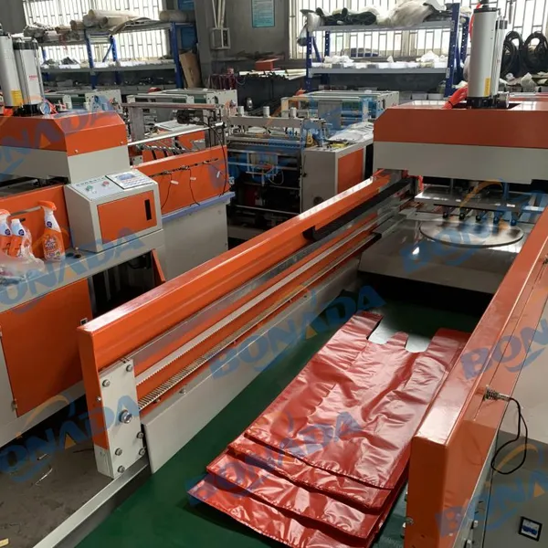 DFR-E450*2/500*2 Full Automatic High Speed T-shirt Bag Making Machine photo-3