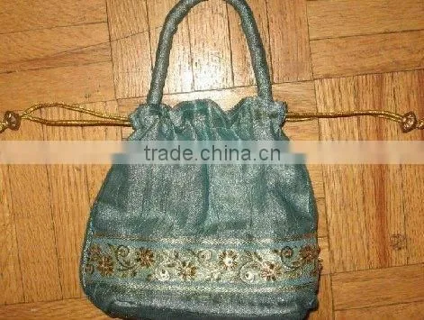 Fashionable Jewellery Pouch