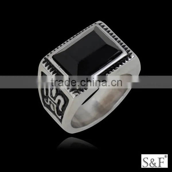 145317 Mother Jewellery Store Design Gay Engagement Rings