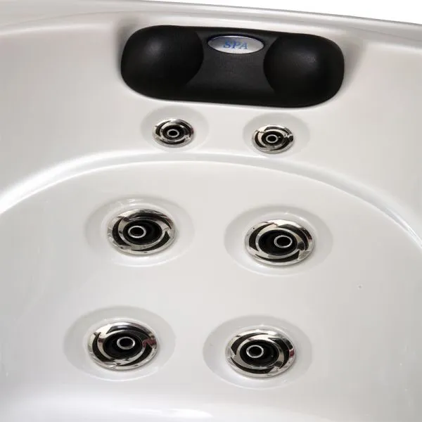2018 Hot Sale Cheap Acrylic Outdoor Hot Tub Spa With HDTV photo-3
