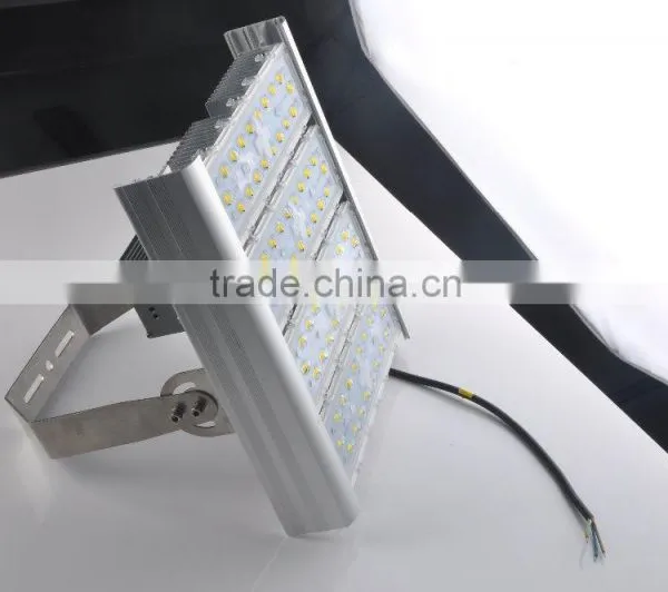 High Power 110lm/w Aluminium Heat Sink Modular Led Floodlight 240w With ce Rohs Certificate for 3 Years Warranty photo-3