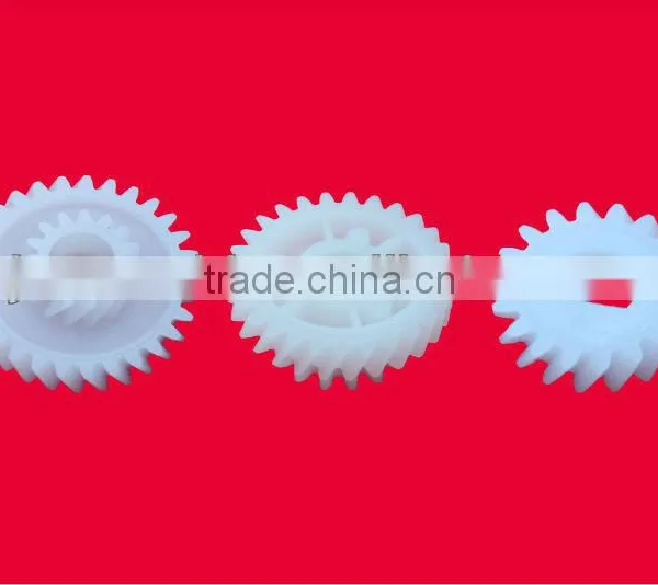 2014 New Design Plastic Injection POM Gears and Nylon Gears photo-2