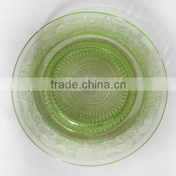 Green Glass Dinner Plates With Flower Design photo-2