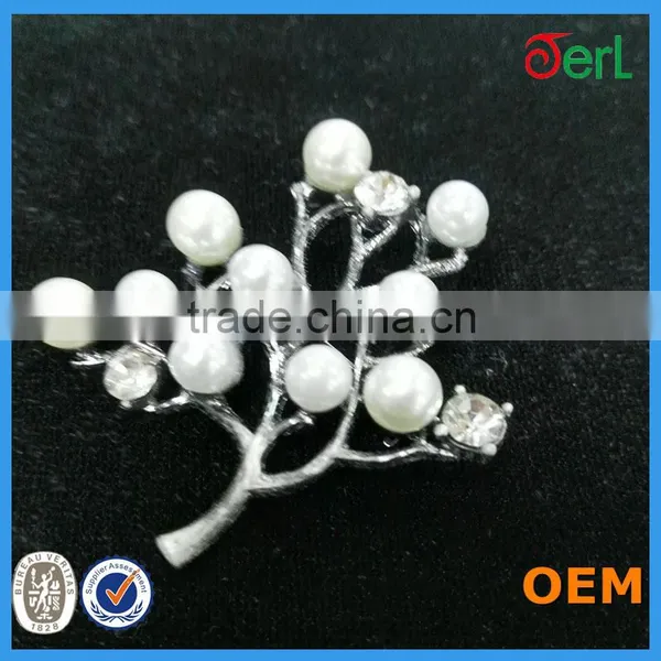 Manufacturer Wholesale Leaf Shape Wedding Rhinestone Brooch photo-2