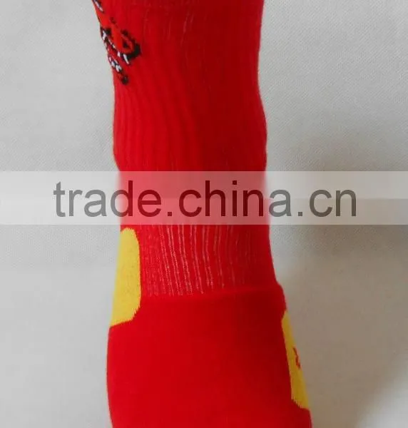 Men Dri Fit Elite Basketball Compression Socks With Polyester and Cotton photo-2