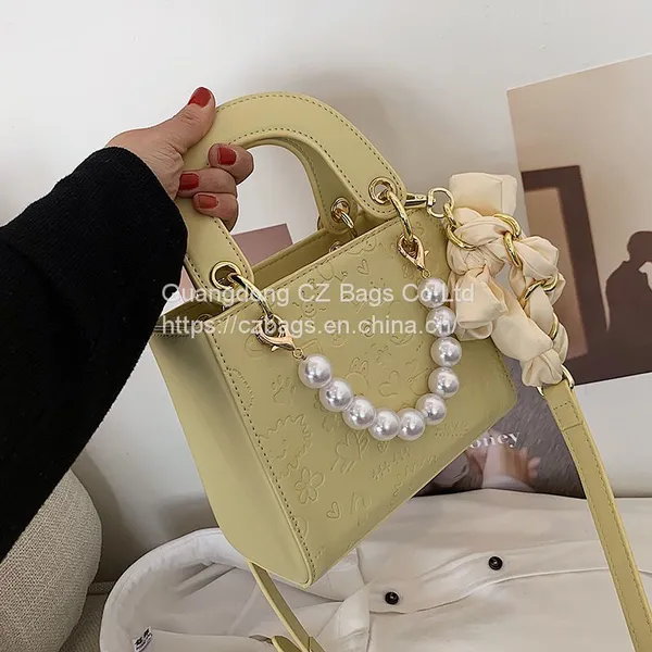 Small Bag Female Summer 2021 New Fashion Portable Small Square Bag High Sense Foreign Style Single Shoulder Messenger Bag Diana Bag photo-4