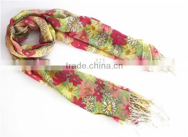 Floral Pattern Printed Wool Scarf With Fringe photo-4