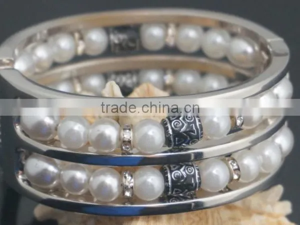 China Wholesales Price 2 Layers Imitation Pearl Bead Chain Bangles for Ladies photo-2