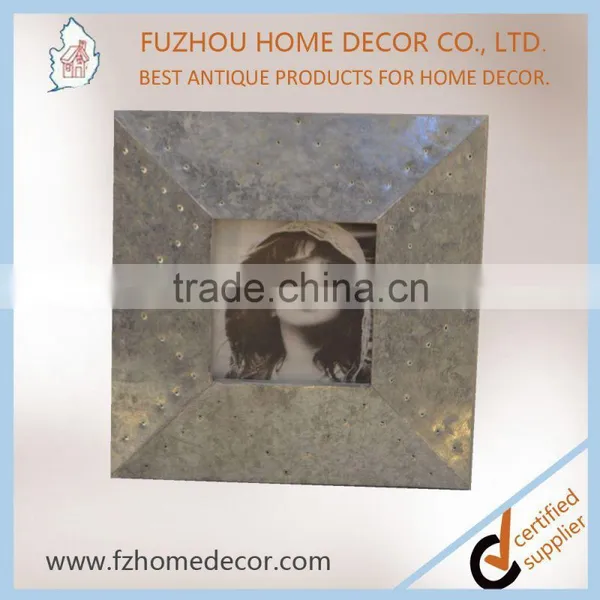 Customized Antique Wooden Photo Frame With Tin Decor for Home or Gift photo-5