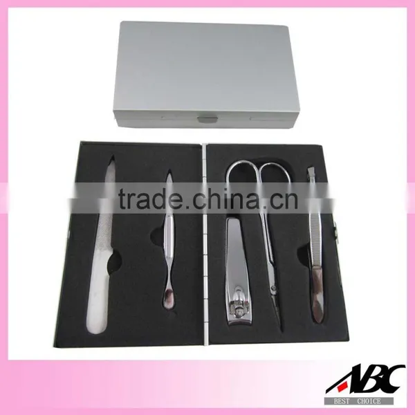 Elegant Aluminum Manicure Case Nail Set photo-5