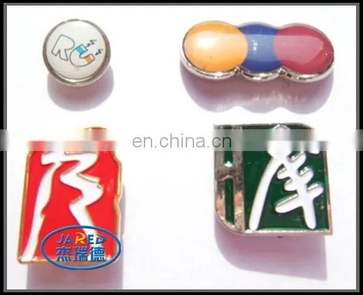 Cheap Custom Enamel and Epoxy Pin Badge Wholesale photo-2