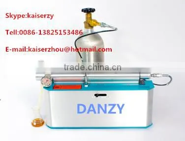 Lab Scale Small Supercritical Co2 Extraction Plant photo-3