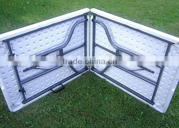 Foldable Outdoor Plastic Dining Table photo-4