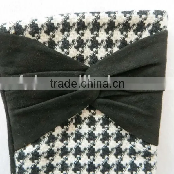 New Style Wool Gloves for Women With Beautiful and Cute Embroidery photo-3
