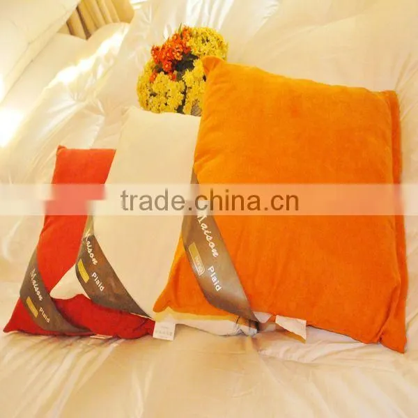 Travel-blanket With Polyester Pillow Case Cushion Quilt