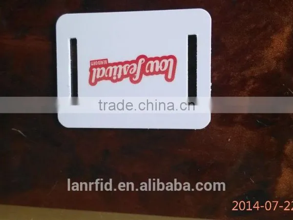 EM4200 Chip Nfc Smart Card With Two Punched Holes photo-2