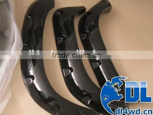 4x4 off Road Car Accessory Wheel Arch Fender Flares Wheel Eyebrow for Toyota LC80, Toyota Hilux 112 106