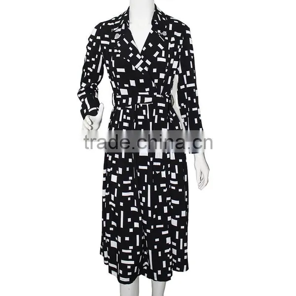 Women Classic Black and White Long Skinny Fancy Life Jacket for Ladies photo-2