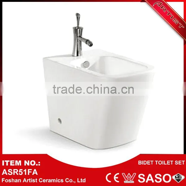 Most Selling Product In Japanese Clean Vagina Bidet Toilet Germany photo-6