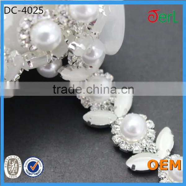 Hot Selling Crystal Rhinestone Bridal Trimmings Chain for Wholesale photo-2