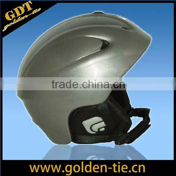 One-piece Molded Adult Ski Helmet in Dongguan