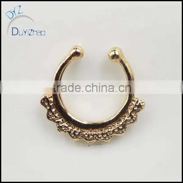 Fashion Piercing Gemmed Septum Clicker photo-4